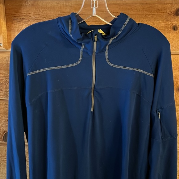 Mountain HardWear long sleeve - Picture 2 of 5